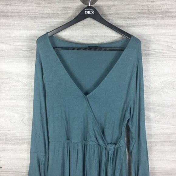 Bobeau Forrest Faux Wrap Bell Sleeve Dress size 1X - Picture 4 of 7